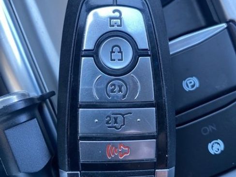 Used 2023 Ford Explorer XLT w/ Equipment Group 202A image 27