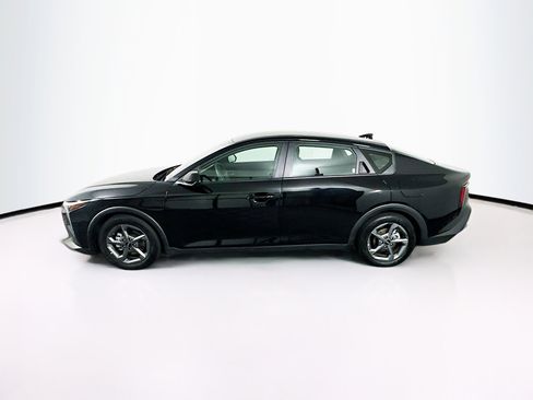 Used 2025 Kia K4 LXS image 4