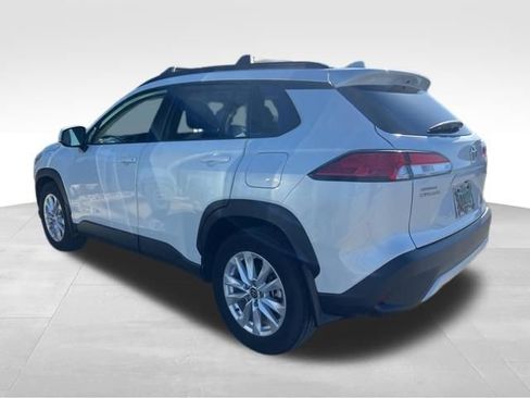 Used 2023 Toyota Corolla Cross LE w/ Moonroof Package AWD/4WD image 4