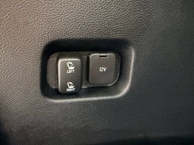 Used 2018 Ford Edge Titanium w/ Equipment Group 301A AWD/4WD image 23