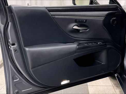 Used 2021 Lexus ES 350 w/ Premium Package image 9