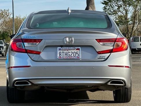 Used 2020 Honda Accord Touring image 6