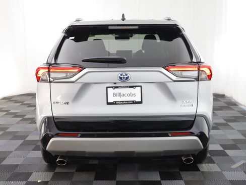 Used 2022 Toyota RAV4 XSE image 16