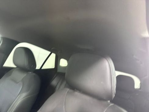 Used 2025 Chevrolet Trax LT w/ Driver Confidence Package image 12