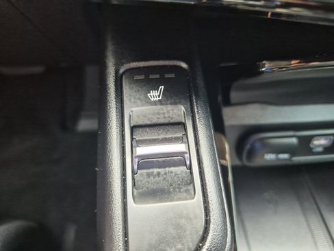 Used 2024 Kia Telluride S w/ S Sunroof Package FWD image 26