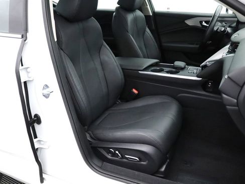 Used 2023 Acura TLX image 13