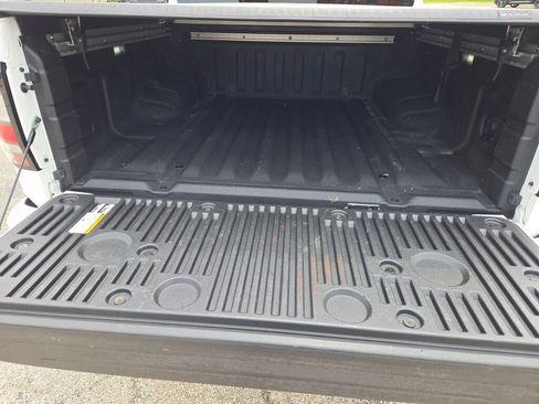 Used 2023 Nissan Frontier PRO-4X w/ Pro-4X Premium Package AWD/4WD image 17