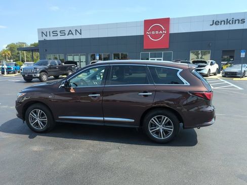 Used 2020 INFINITI QX60 Luxe w/ Essential Package AWD/4WD image 10