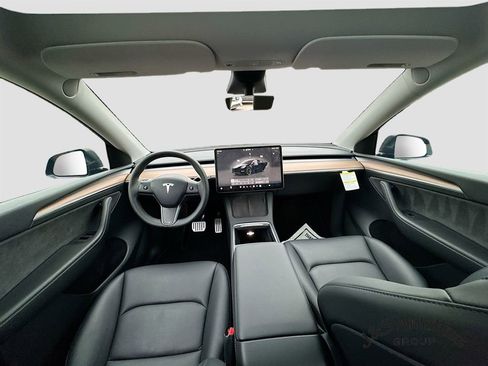 Used 2023 Tesla Model Y Performance image 26