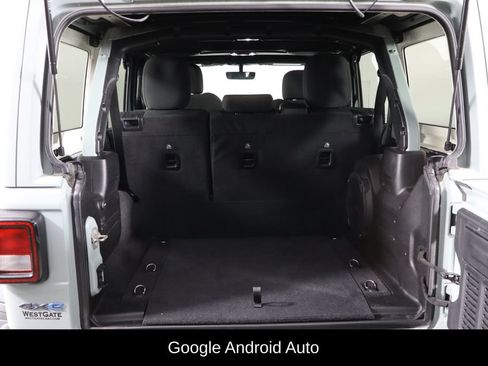 Used 2023 Jeep Wrangler Unlimited w/ Sun & Screen Package AWD/4WD image 16