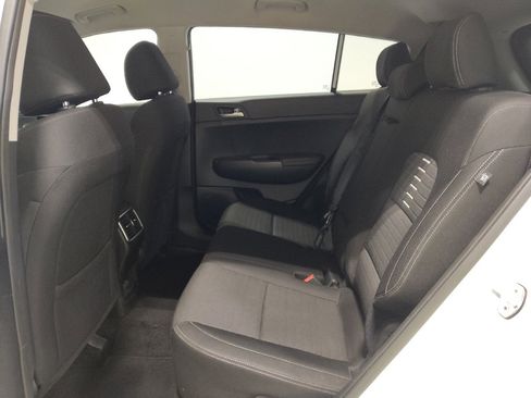 Used 2018 Kia Sportage LX image 18