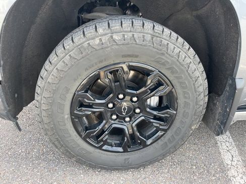 Used 2021 Chevrolet Silverado 1500 High Country image 9