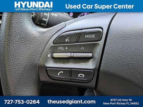 Used 2020 Hyundai Kona SE FWD image 25