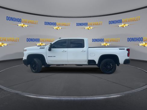 Used 2025 Chevrolet Silverado 2500 LT w/ Trail Boss Package AWD/4WD image 5