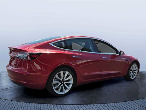 Used 2018 Tesla Model 3 Long Range AWD/4WD image 5