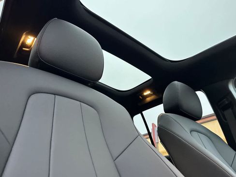 New 2026 Mercedes-Benz GLB 250 image 16