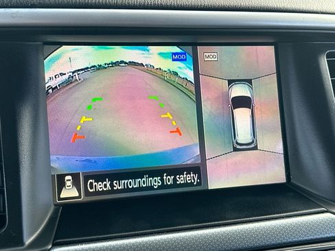 Used 2020 Nissan Pathfinder SL image 17