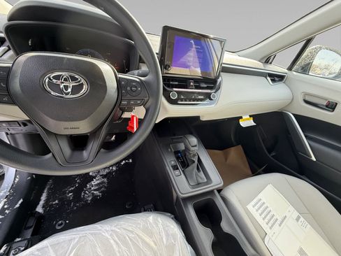 New 2026 Toyota Corolla Cross L image 11