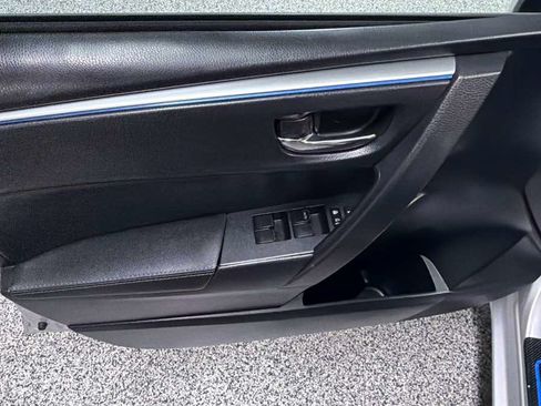 Used 2015 Toyota Corolla S FWD image 13