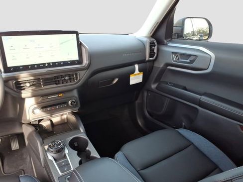 New 2025 Ford Bronco Sport Outer Banks w/ Outer Banks Tech Package+ AWD/4WD image 9