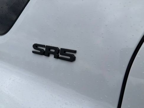 Used 2026 Toyota 4Runner SR5 AWD/4WD image 7