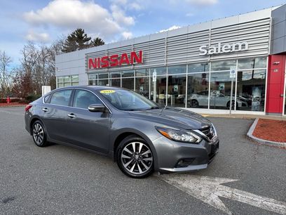 Used 2017 Nissan Altima 2.5 SL w/ Technology Package
