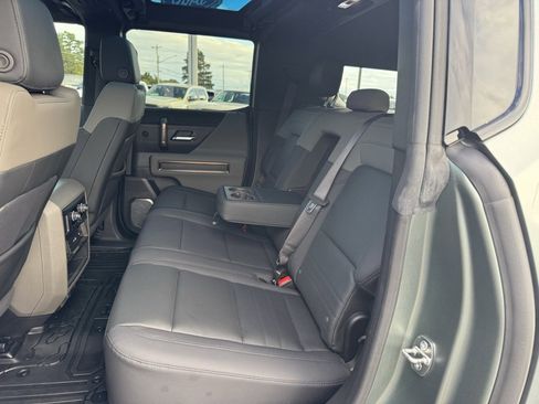 Used 2024 GMC Hummer EV 3X image 33
