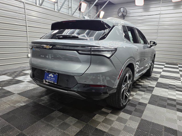 Used 2025 Chevrolet Equinox EV LT w/ Convenience Package II FWD image 6