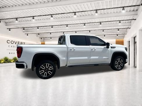 Used 2023 GMC Sierra 1500 AT4 w/ AT4 Premium Package AWD/4WD image 11