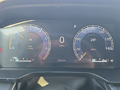 Used 2025 Jeep Grand Cherokee L Altitude image 12