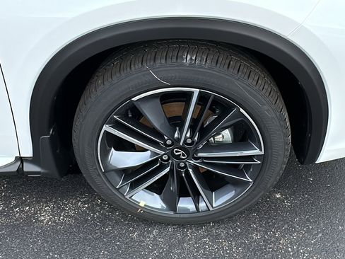 New 2025 INFINITI QX50 Sport image 6