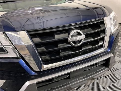 Used 2023 Nissan Armada SL w/ Captain's Chairs Package RWD image 39