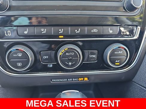 Used 2017 Volkswagen Passat 1.8T R-Line w/ R-Line Lighting Package FWD image 20