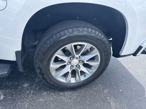 Used 2022 Chevrolet Silverado 1500 High Country w/ Safety Package II image 5