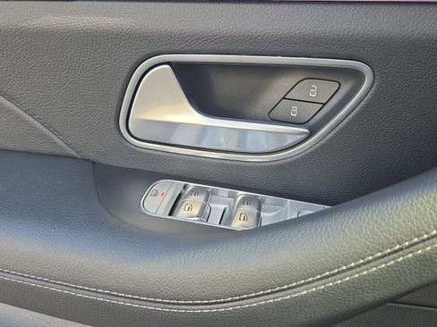 Used 2025 Mercedes-Benz GLE 350 4MATIC image 21