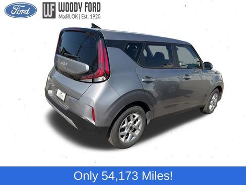 Used 2024 Kia Soul LX w/ Option Group 015 FWD image 4