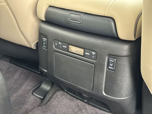Used 2021 Nissan Armada Platinum w/ Captain's Chairs Package AWD/4WD image 18