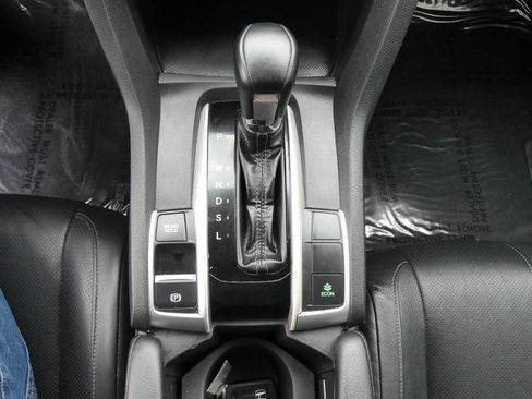 Used 2016 Honda Civic Touring image 21