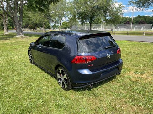 Used 2016 Volkswagen GTI SE FWD image 16