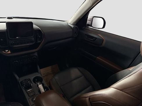Used 2021 Ford Bronco Sport Outer Banks w/ Outer Banks Package (96D) image 24
