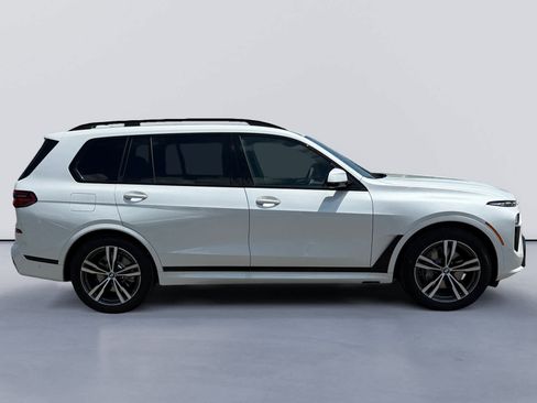 New 2027 BMW X7 xDrive40i w/ Executive Package AWD/4WD image 2