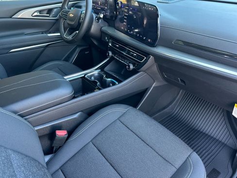 New 2026 Chevrolet Traverse LT w/ Enhanced Driving Package image 16