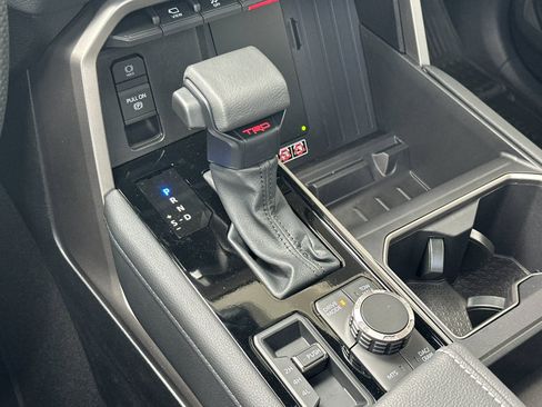 New 2026 Toyota Tundra Limited AWD/4WD image 19