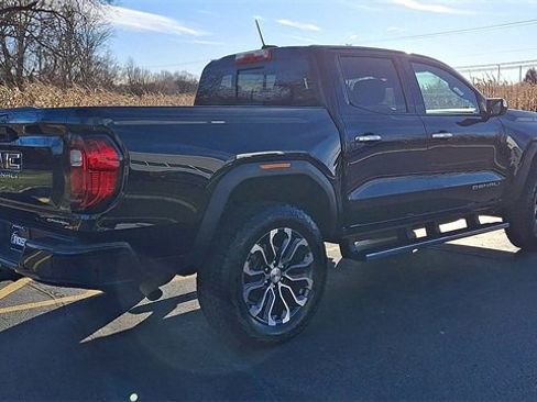 Certified 2024 GMC Canyon Denali image 8