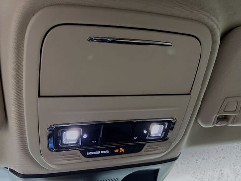 Used 2020 Lincoln Corsair FWD w/ Convenience Package image 21