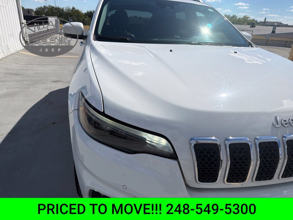 Used 2019 Jeep Cherokee Limited w/ Technology Group AWD/4WD image 17