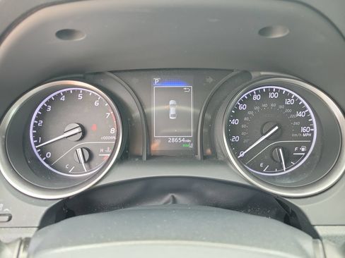 Used 2024 Toyota Camry SE w/ Convenience Package FWD image 21
