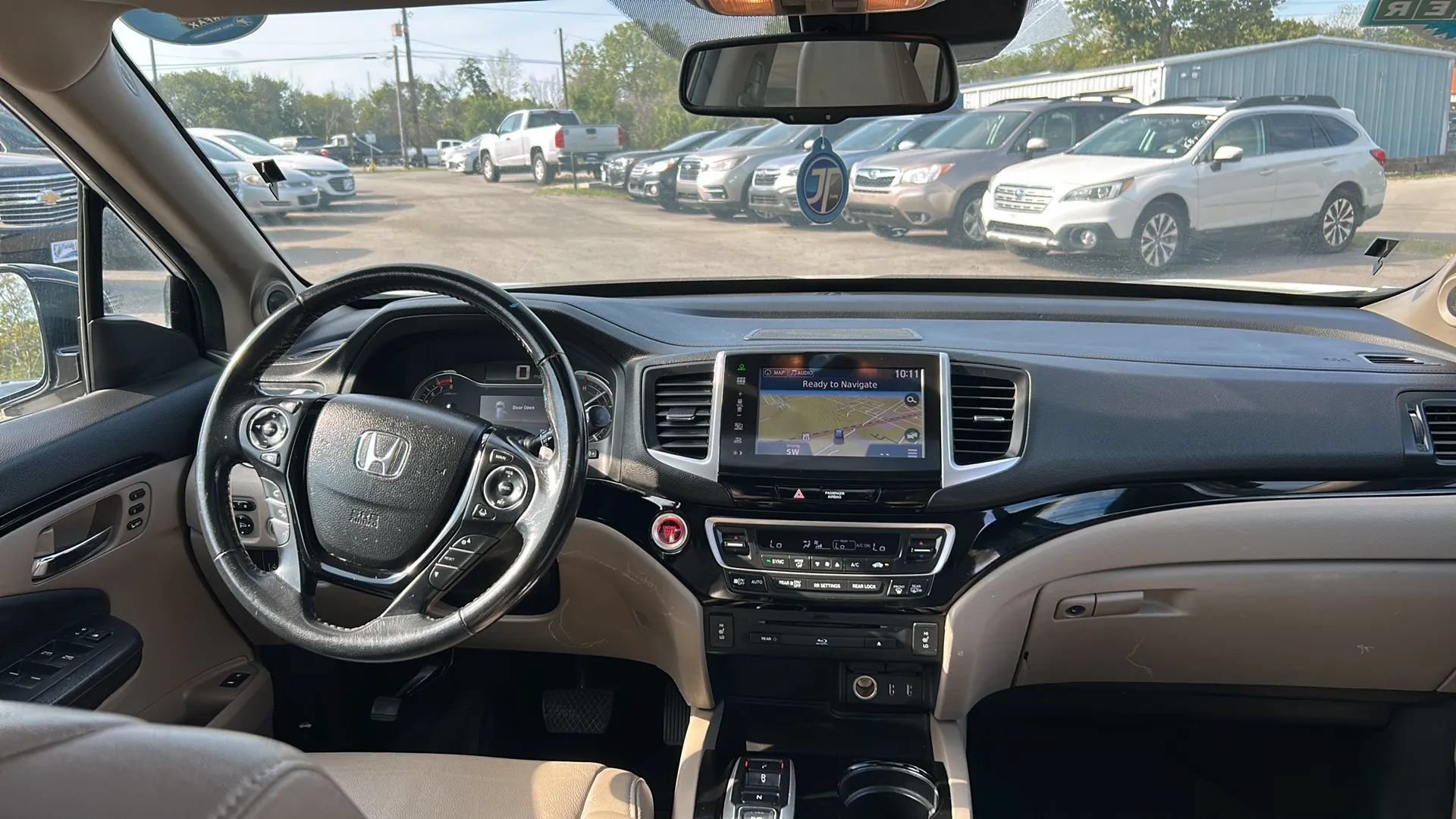 Used 2016 Honda Pilot Touring image 2