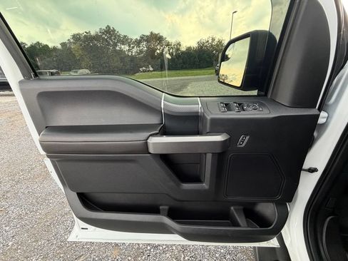 Used 2019 Ford F150 XLT w/ Equipment Group 302A Luxury AWD/4WD image 4