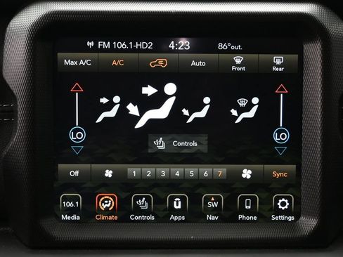 Used 2023 Jeep Wrangler Unlimited Sahara w/ Cold Weather Group AWD/4WD image 26